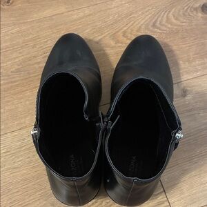Arizona Jean Company Men's Sleek Black Boots